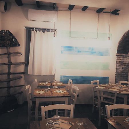 Locanda Del Sole Nero ซานเตเรนโซ ภายนอก รูปภาพ