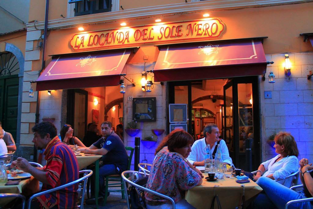 Locanda Del Sole Nero ซานเตเรนโซ ภายนอก รูปภาพ